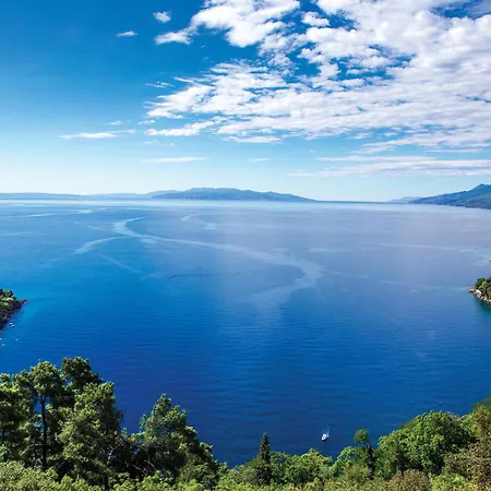 Awesome In Pobri With House Sea View Holiday home *