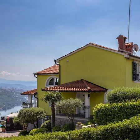 Awesome In Pobri With House Sea View Volosko