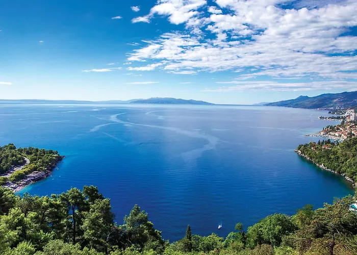 4 Bedroom Beautiful In Opatija Ferienhaus *