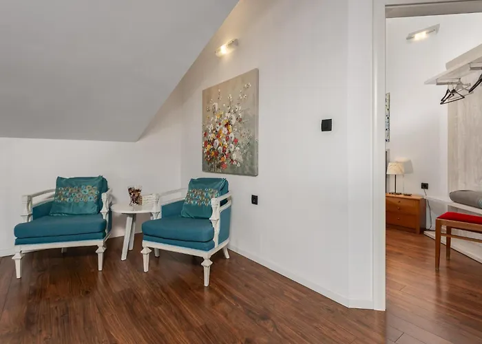 4 Bedroom Beautiful In Opatija Ferienhaus