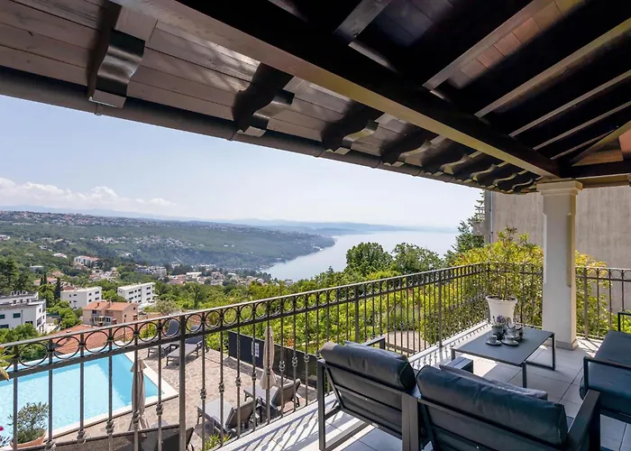 4 Bedroom Beautiful In Opatija