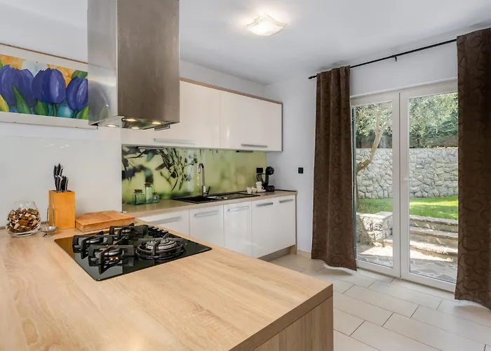 Ferienhaus 4 Bedroom Beautiful In Opatija *