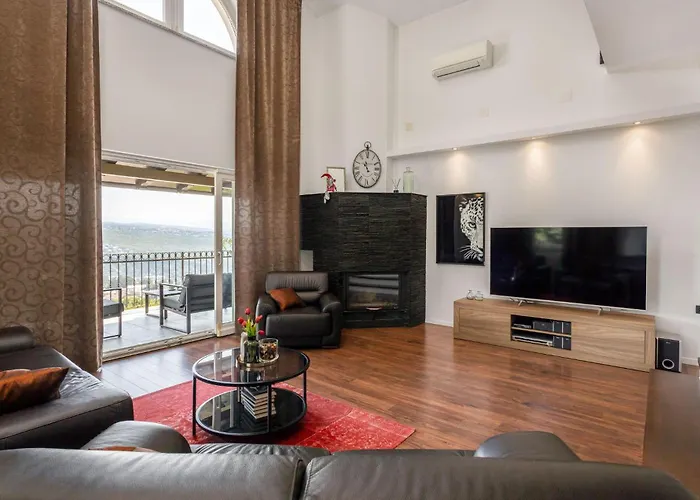 4 Bedroom Beautiful In Opatija * Volosko