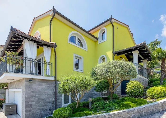 Ferienhaus 4 Bedroom Beautiful In Opatija Volosko