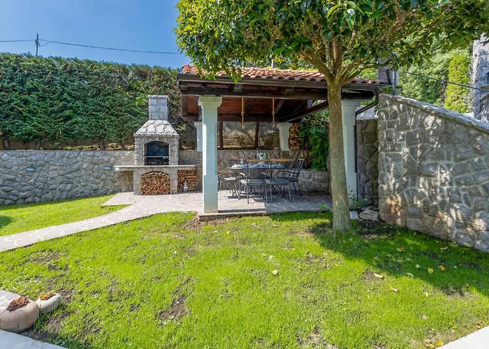4 Bedroom Beautiful In Opatija Volosko